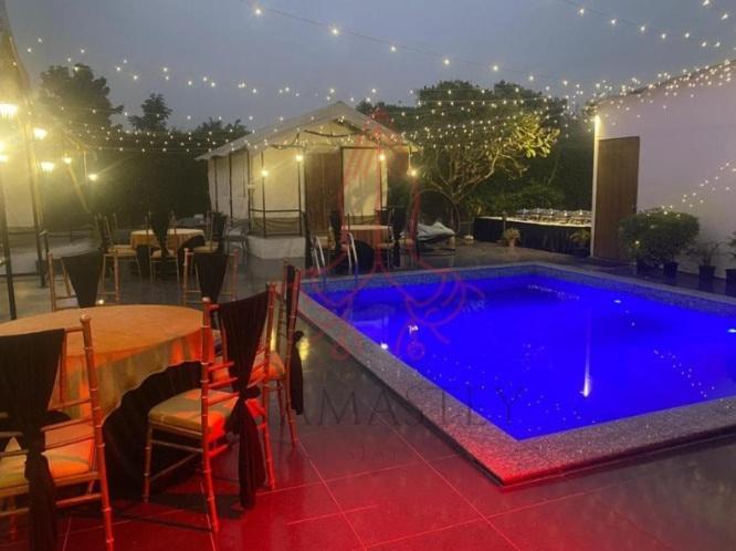 Luxury Farmhouse In Chhatarpur With Pool Neu-Delhi Exterior foto